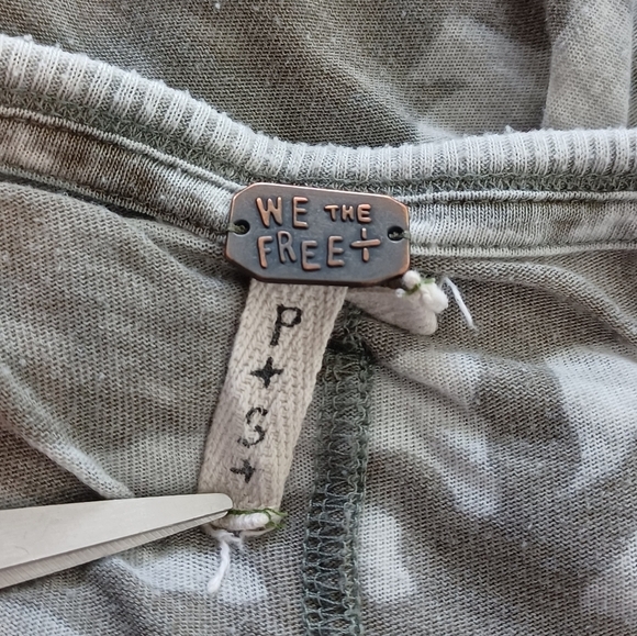 We The Free Camo Print Sz S Cotton Blend Oversized Boho Top - Picture 6 of 12